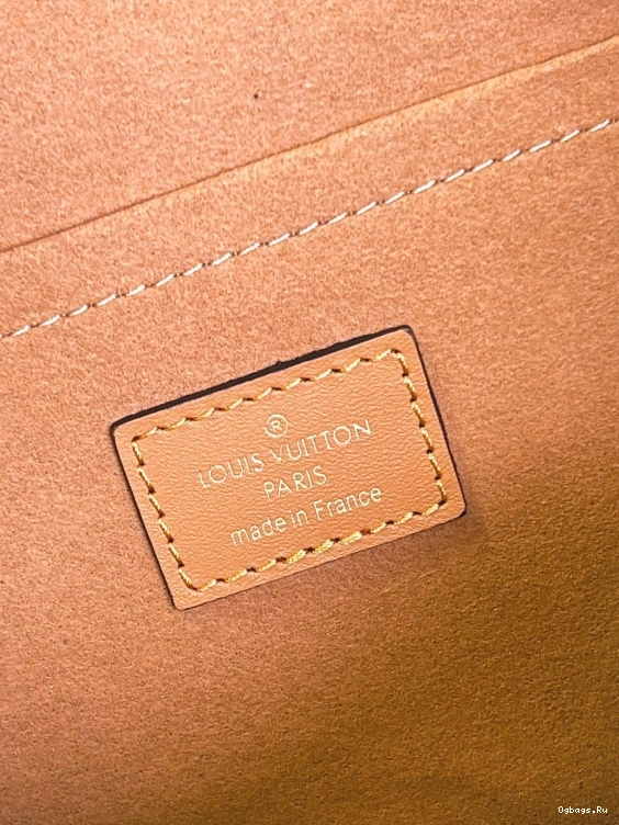 MM VUITTON LOUIS ONTHEGO 0512